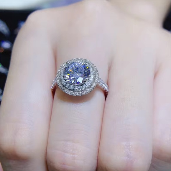 Sterling Silver Diamond Cubic Zirconia Round Ring - Picture 5 of 8